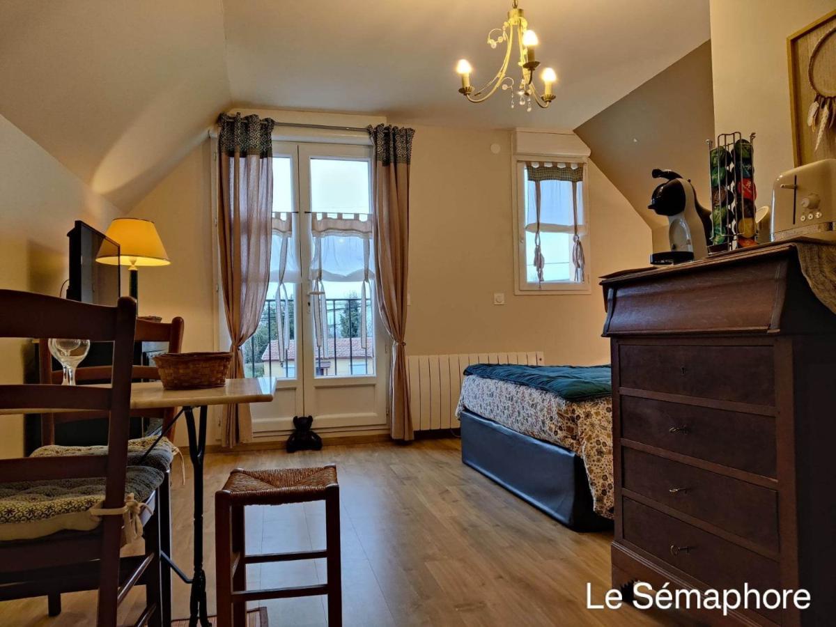 Du Cote De Chez Swann 1 Bed & Breakfast ทรูวิลล์-ซูร์-แมร์ ภายนอก รูปภาพ