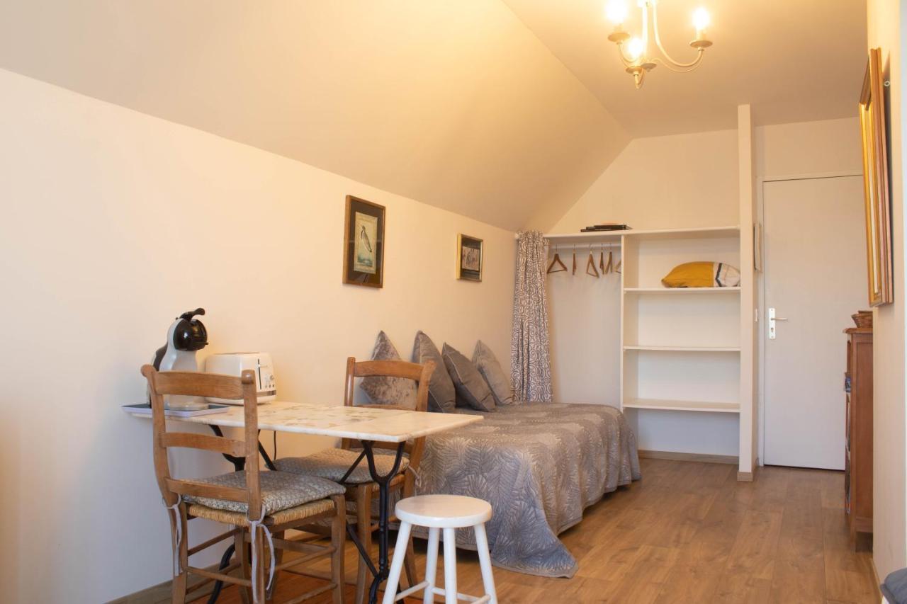 Du Cote De Chez Swann 1 Bed & Breakfast ทรูวิลล์-ซูร์-แมร์ ภายนอก รูปภาพ